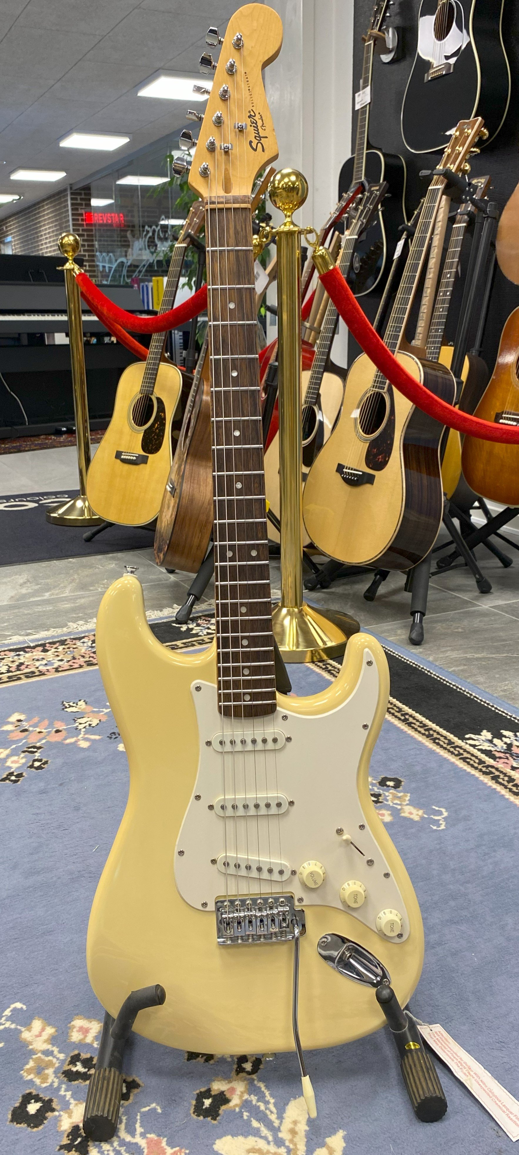 (BRUGT) Fender Squier Bullet Stratocaster, Hvid
